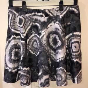 B&W tie dye skater skirt